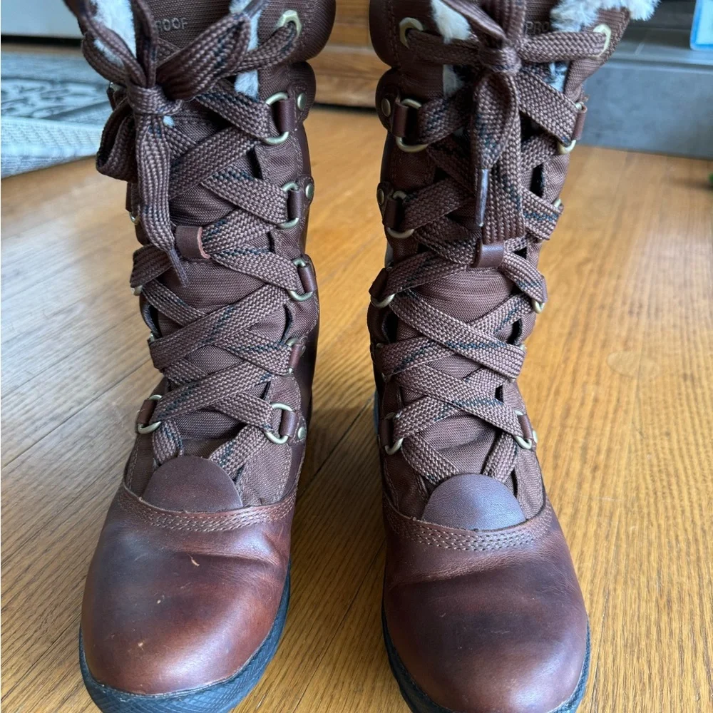 Timberland fleece lined snowboots